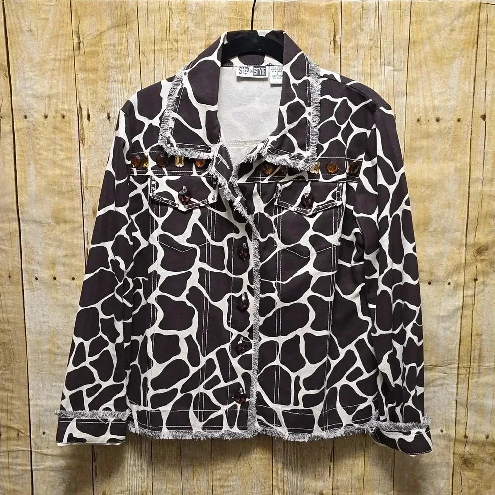 Step in Style | Animal Print | Brown White | Jacket | Size S - Picture 2 of 10